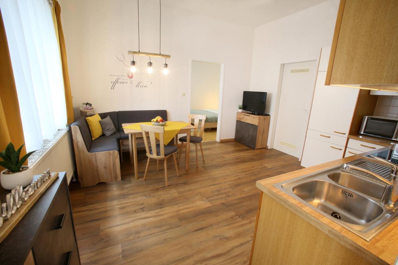 Appartment Weinbau Muellner 滨湖新锡德尔 外观 照片